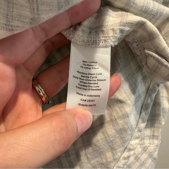 Talbots Light Gray Metallic Plaid Button Down Shirt Size Large - Picture 3 of 7